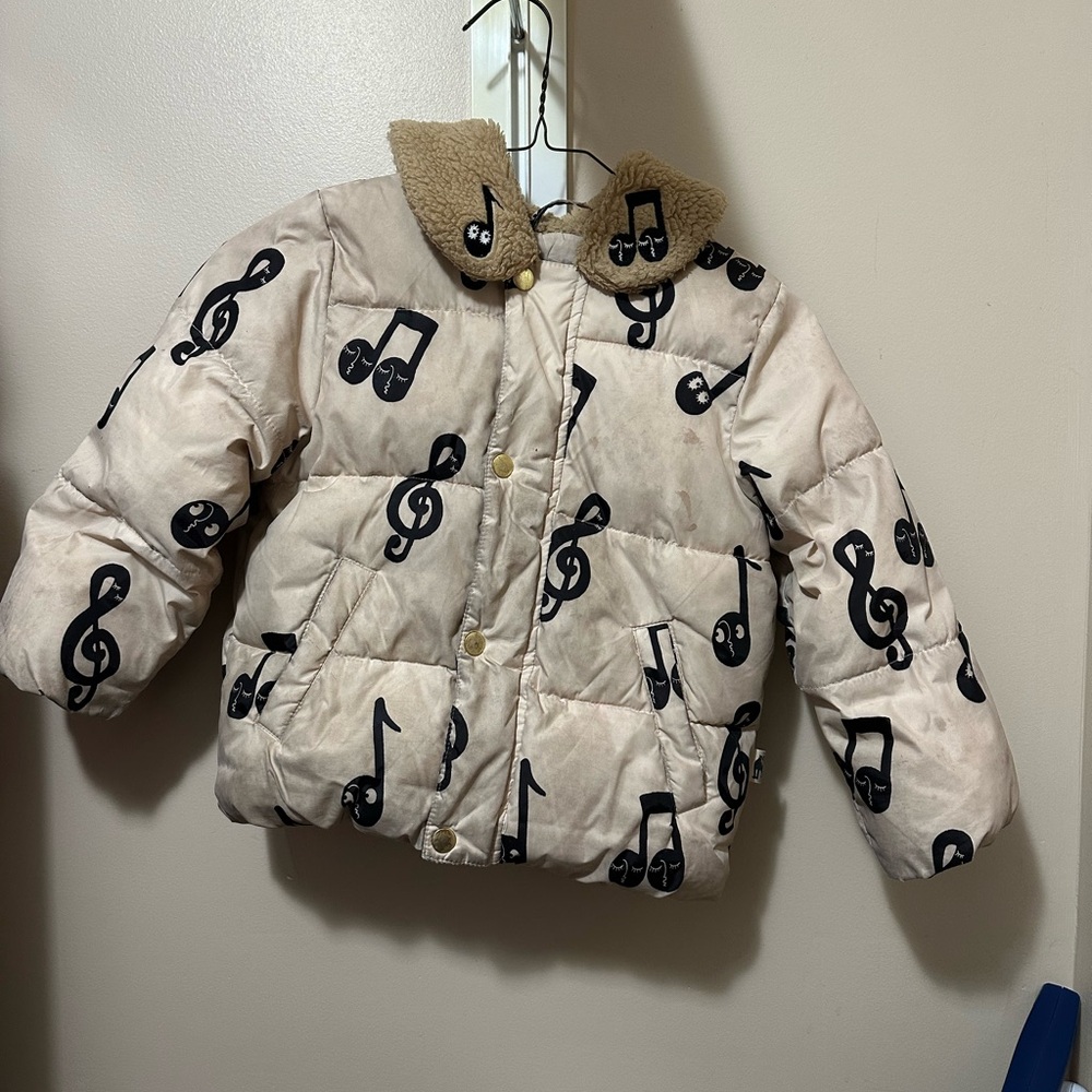 Mini Rodini Cream and Black Musical Notes Puffer Jacket 104/110 (4/5)